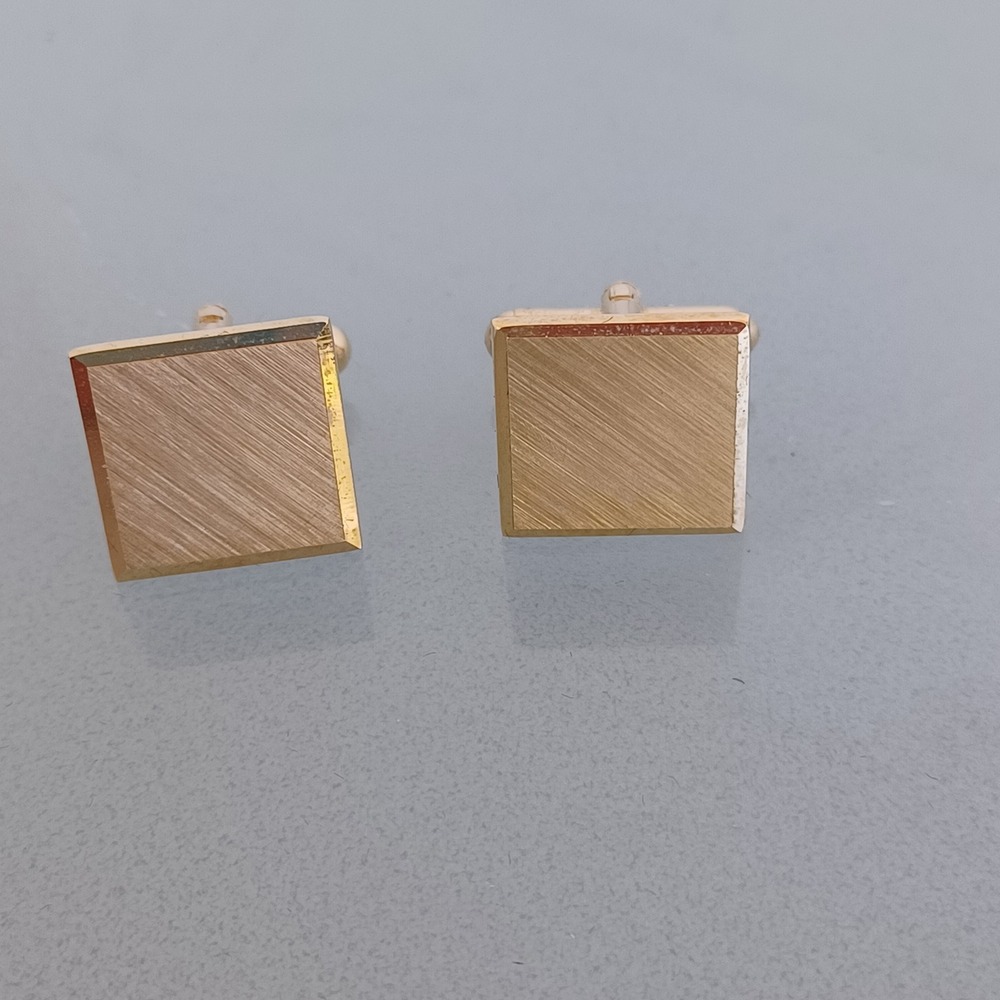 Swank Vintage Gold Tone Square Brushed Textured Cufflinks with Original Box - Picture 4 of 6